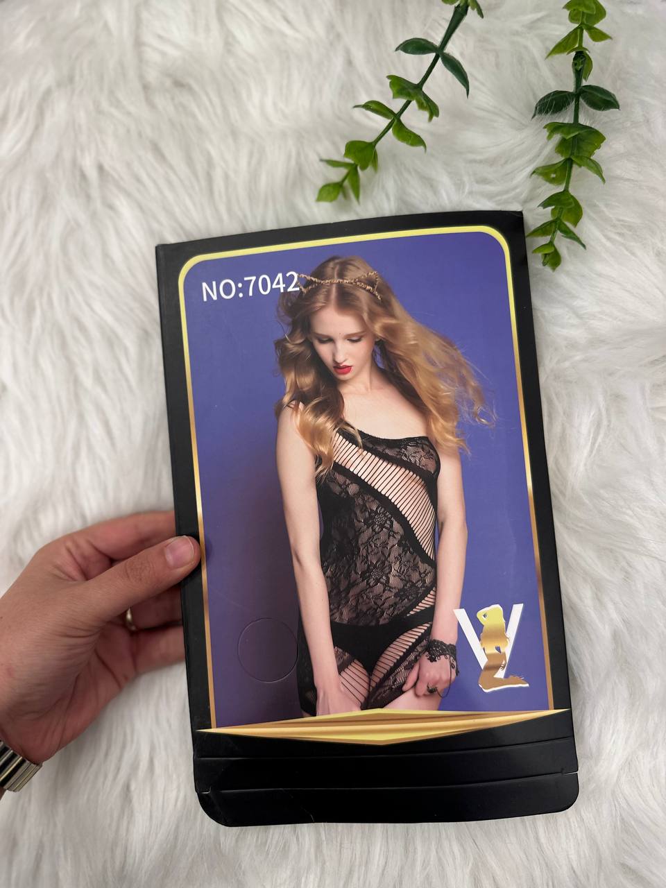 کاستوم بادی ۲۲۳